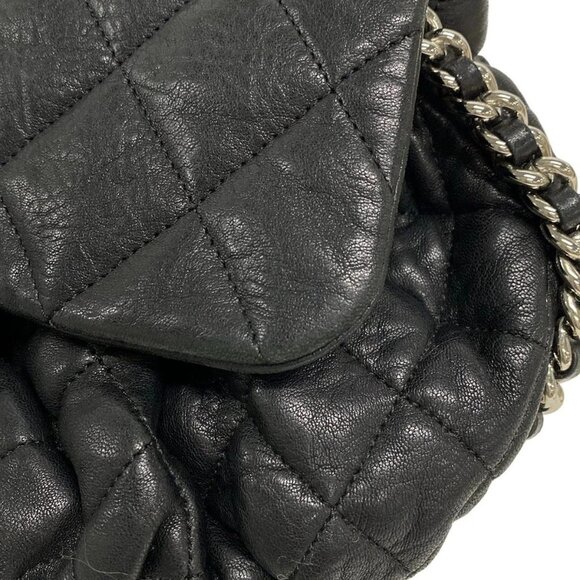 Auth CHANEL Chain Around / Matelasse A49889 Black Leather Shoulder Bag - Picture 4 of 16